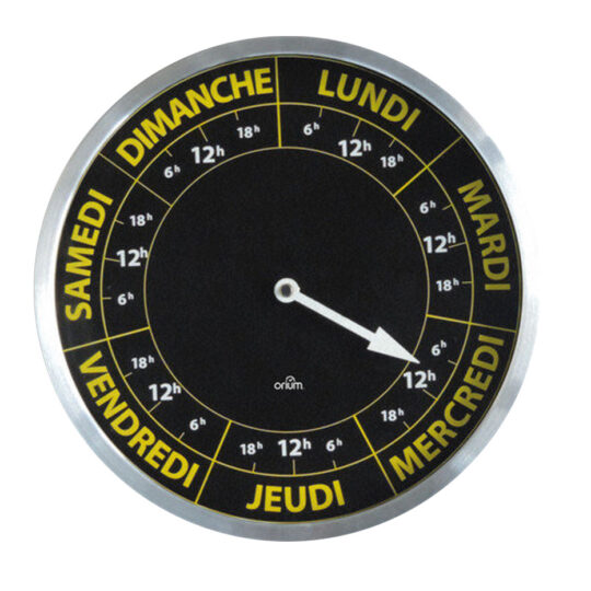 Pendule avec affichage des 7 jours de la semaine – OO1108